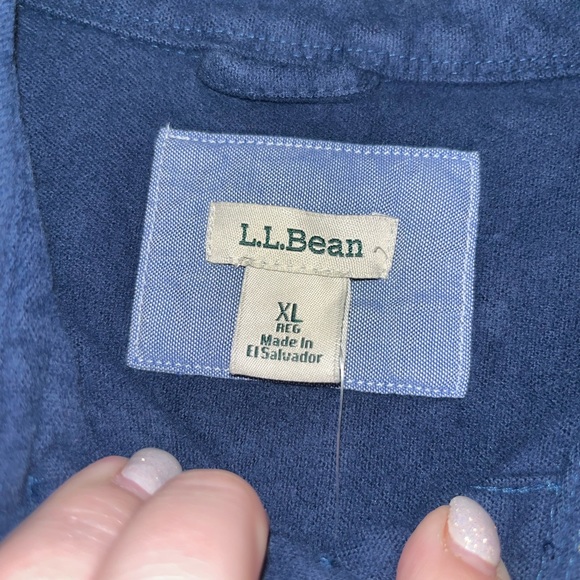 NWT L.L. Bean Women’s XL Button Down Shirt - Picture 2 of 5